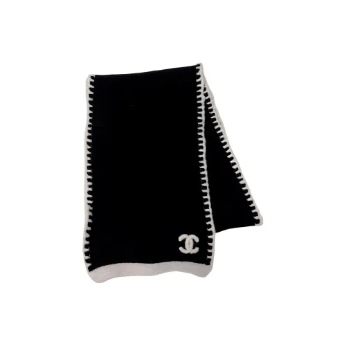 CHANEL Вязаные шарфы Женские