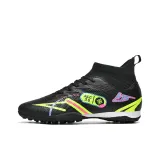 Черные сломанные шипы