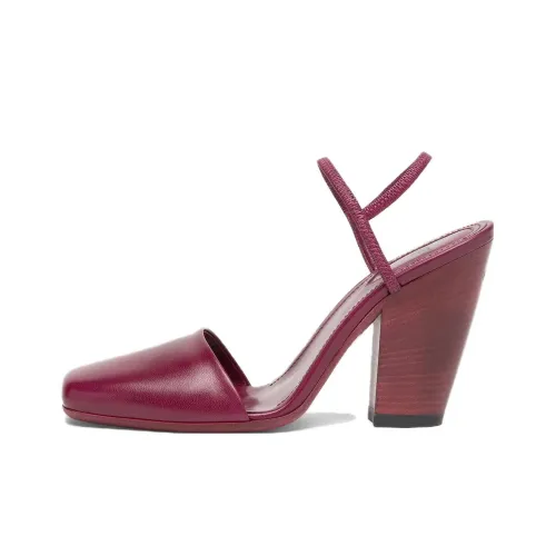 FENDI Высокие каблуки Красный Женские