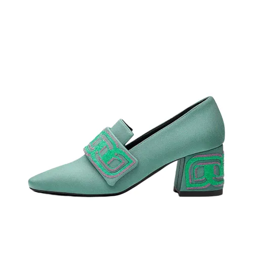 HERMES Высокие каблуки Женские