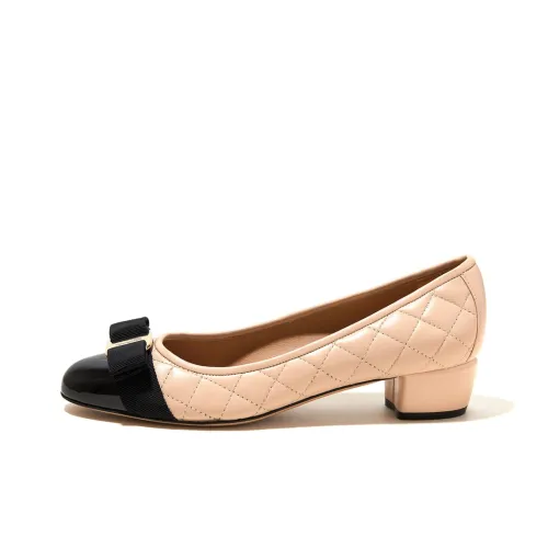 Ferragamo Высокие каблуки Женские