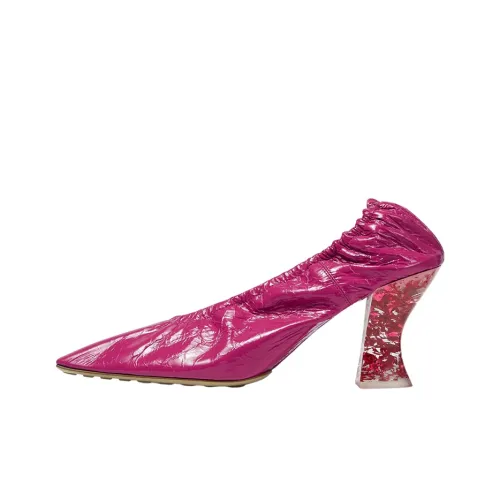 Bottega Veneta Миндаль Конусный каблук Высокие каблуки Женские Мальва Красный