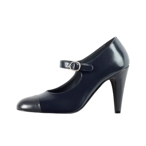 CHANEL Высокие каблуки Женские