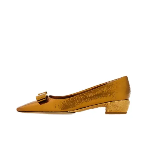 Ferragamo Высокие каблуки Золотой Женские