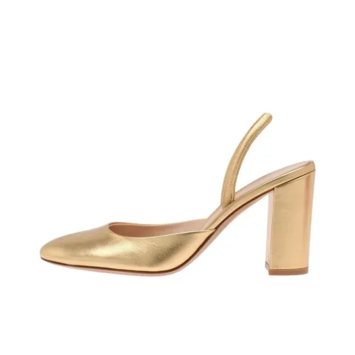 GIANVITO ROSSI Грубый каблук Высокие каблуки 8,5 см Женские Золотой