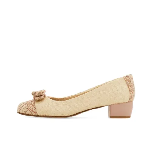 Ferragamo Vara Высокие каблуки Экрю Женские