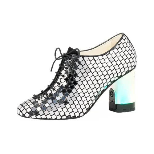 CHANEL Ботильоны 8 см Женские Черный Белый