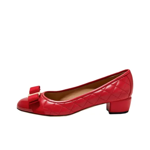 Ferragamo Высокие каблуки Женские