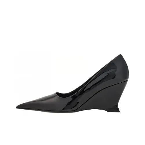 Ferragamo Высокие каблуки Черные Женские