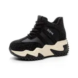 Черный с флисовой подкладкой