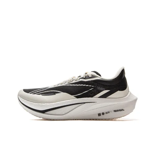 Feidian 4 Challenger Беговые кроссовки Низкий верх Черный Экрю Мужской