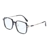 Яркий черный