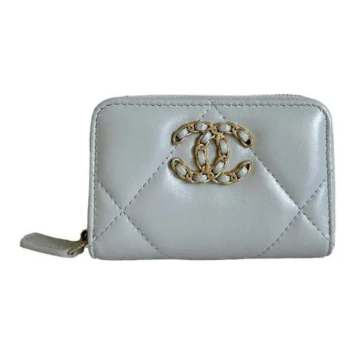 CHANEL Женские кошельки