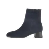 Синий