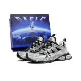 Грязный бежево-черный