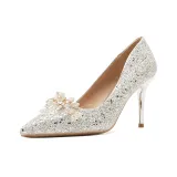 Серебристый