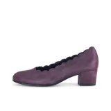 Фиолетовый