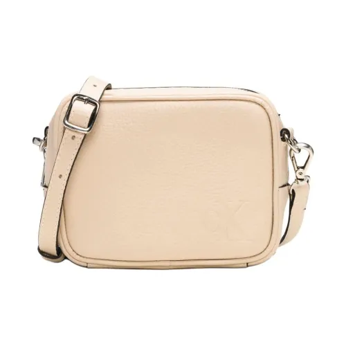 CALVIN KLEIN Кожа Camera Сумка Сумка через плечо Женская Песочного цвета