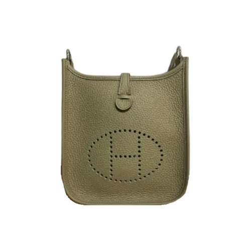 HERMES Evelyne Taurillon Clemence Телячья кожа Сумка через плечо Женские Marfa Бежевый