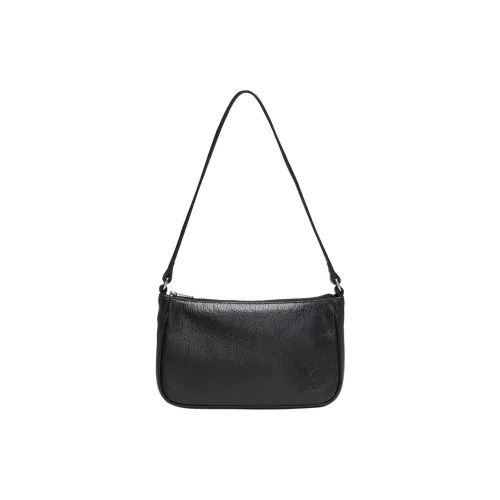 CALVIN KLEIN Кожа Плечевая сумка Женская Черная