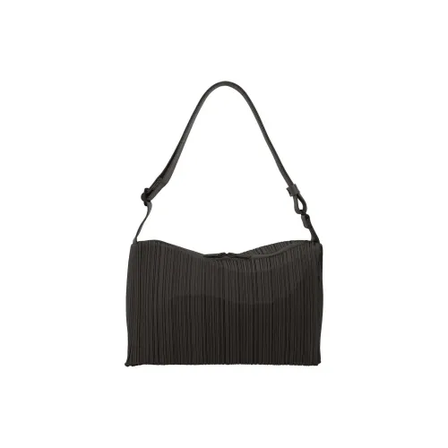 PLEATS PLEASE ISSEY MIYAKE Полиэстер Сумка через плечо Женская Черная