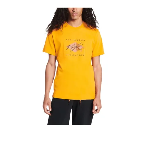 Jordan Flight Essentials Желтые Мужские Футболки
