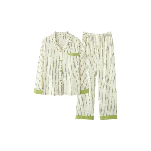 UAVAE Пижамный комплект женский цвет на изображении