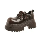 Коричневый