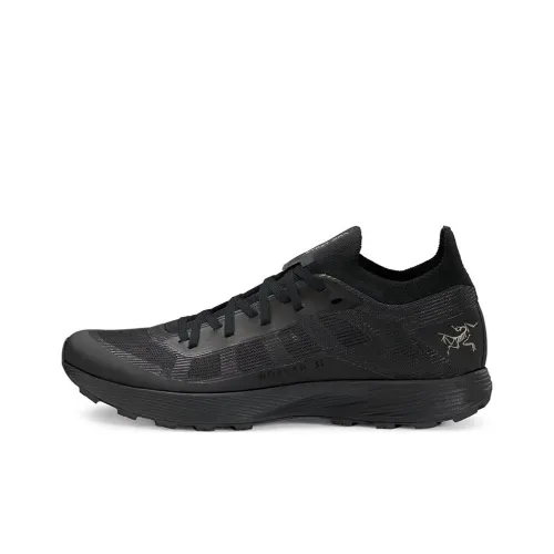 Arcteryx Norvan SL Беговые кроссовки Низкий топ Черный Женский