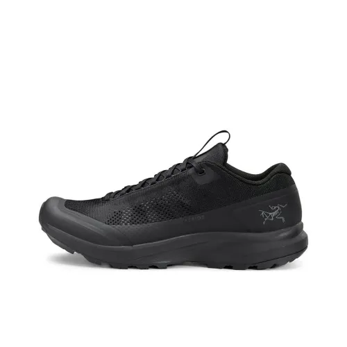 Arcteryx Aerios Беговые кроссовки Низкий топ Черный мужской