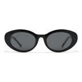 Ярко-черная оправа с серыми линзами