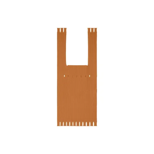 ISSEY MIYAKE Полиэстер Сумка через плечо Женская Корица