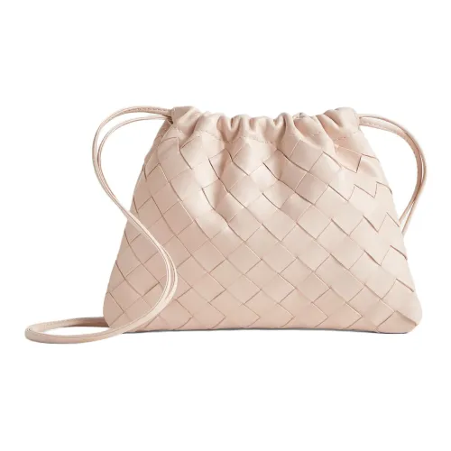 Bottega Veneta Dustbag Коровья кожа Клатч Сумка на плечо Маленький Женский Тисненый Розовый