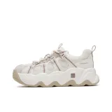 Бежево-абрикосовый