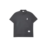 Чёрный, песочный, чёрный песок.