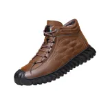 Коричневый