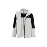 Призрачно черный