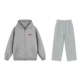 Светло-серый комплект одежды