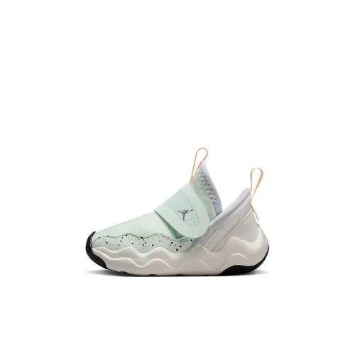 Jordan 23 7 Нижняя юбка Устойчивая к истиранию Низкий топ Обувь для малышей Белый Зеленый Для младенцев и малышей