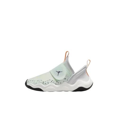 JORDAN Kids Кроссовки для тренировок Low Топ Светло-зеленый Черный Парусный белый Гора Белый Футбольно-серый KIDS