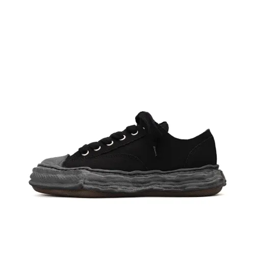 MIHARA YASUHIRO Low-Top Canvas Shoes Unisex