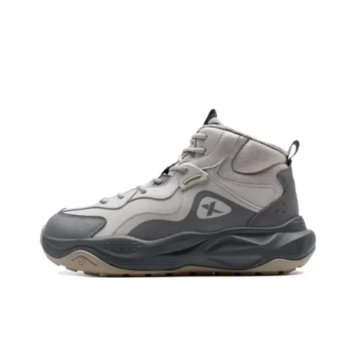 XTEP Red Cliff 2,0 SE Slip Устойчивый Термический Высокий Топ Уличная Обувь Мужская Бежевый Серый