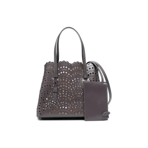 Alaia Сумка через плечо из телячьей кожи сумка женская средний серый