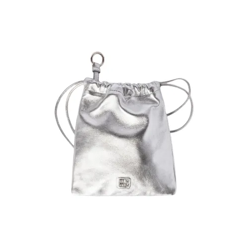 MIU MIU Клатч из овечьей кожи женский серебряный