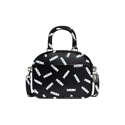 COACH Lunchbox Клатчи Женские