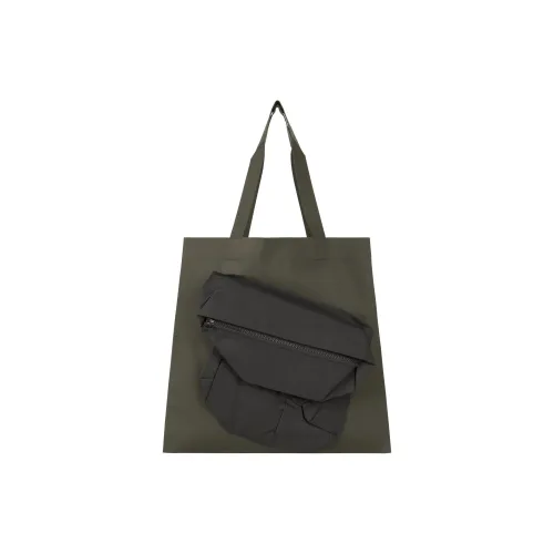 ISSEY MIYAKE Клатчи Мужской