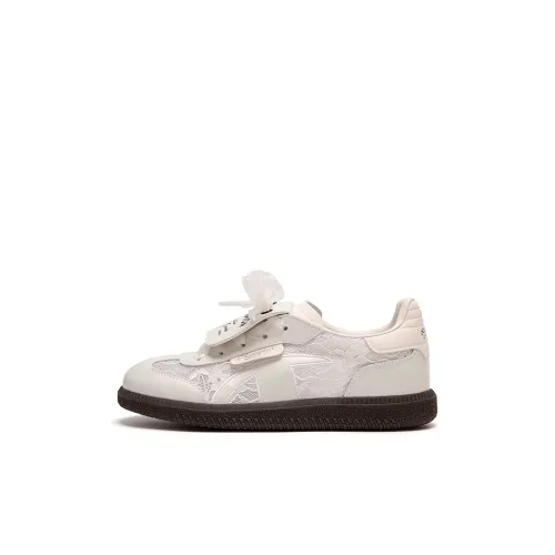 Champion Kids Балет Немецкие армейские кроссовки Низкий топ Детские Скейтбординги Жемчужно-белый Детский