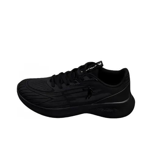 QIAODAN Slip-resistant Low Top Беговые кроссовки Мужские Черные