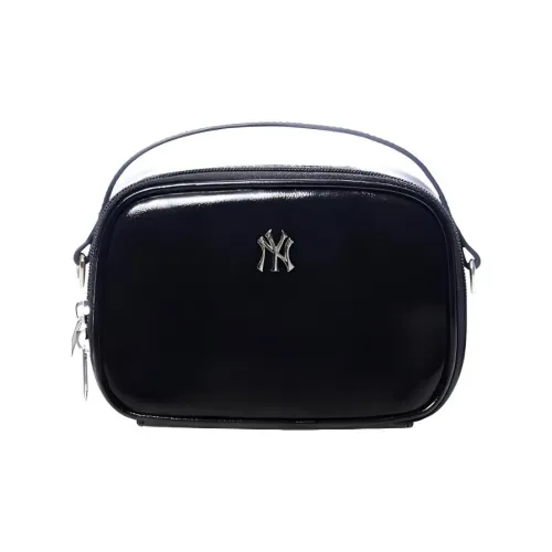 Mlb Base Logo Полиуретан Косметичка и Путешественный Холодильник для Женщин Черный