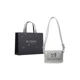 Серебристый